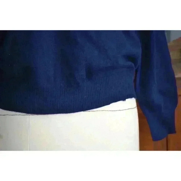 Tamar Pure Wool Australia Women's Medium V Neck Sweater Navy Blue vintage 70s - Picture 3 of 7